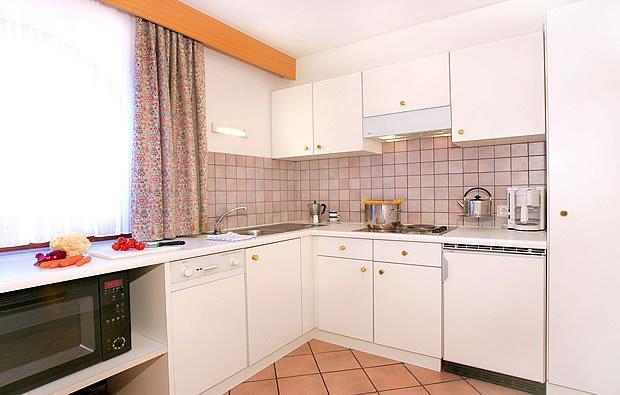 Residence Cesa Callegari Wolkenstein in Gröden Zimmer foto